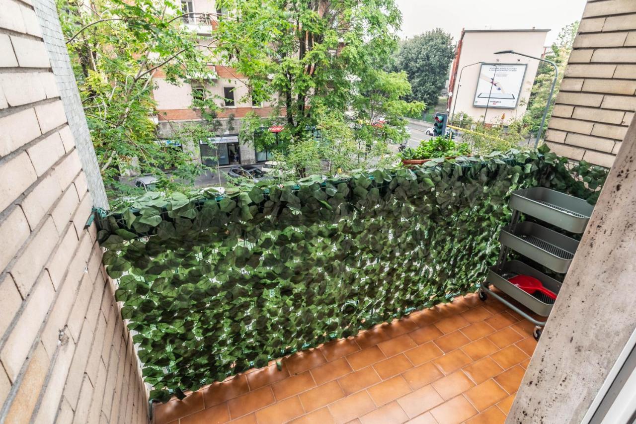 Апартаменти Eden House Sansiro-Duomo Netflix & Design Мілан Екстер'єр фото