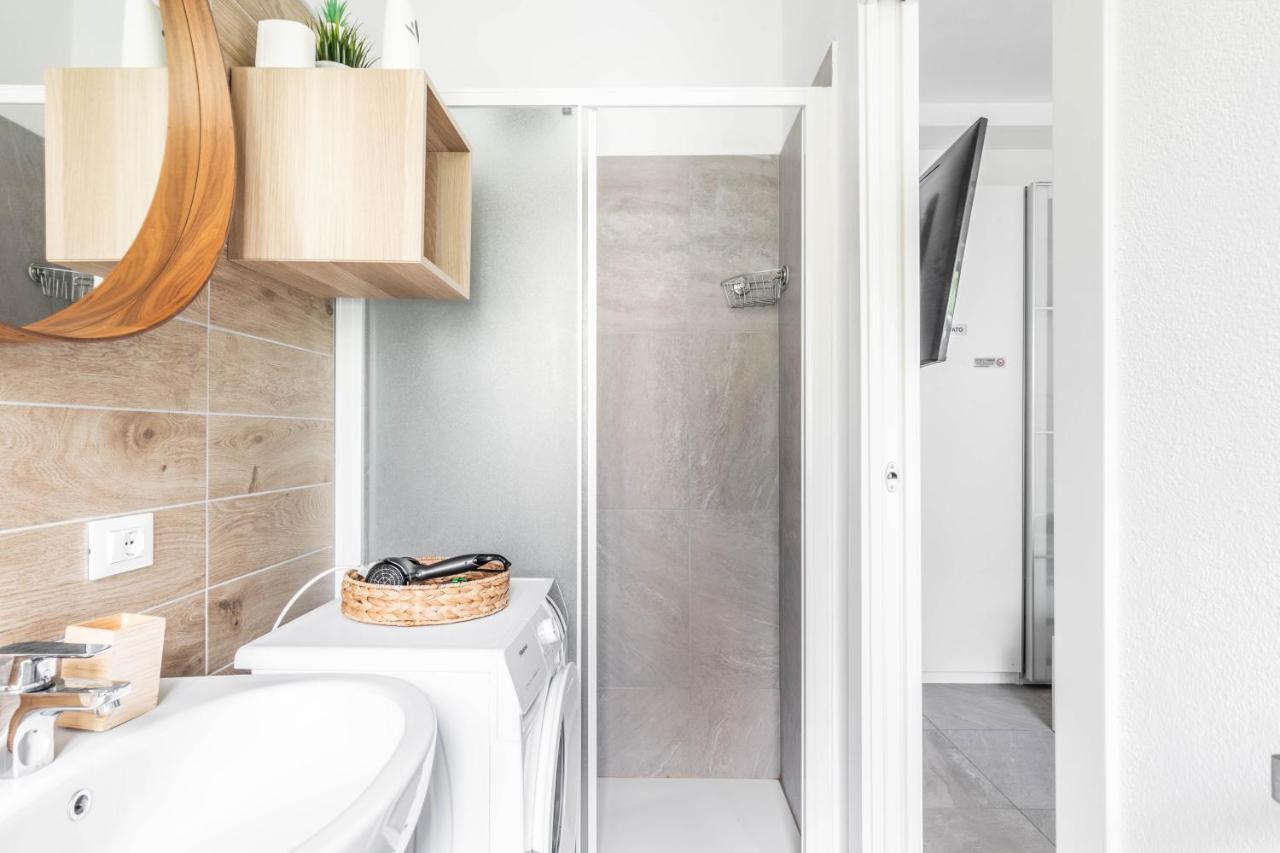Апартаменти Eden House Sansiro-Duomo Netflix & Design Мілан Екстер'єр фото